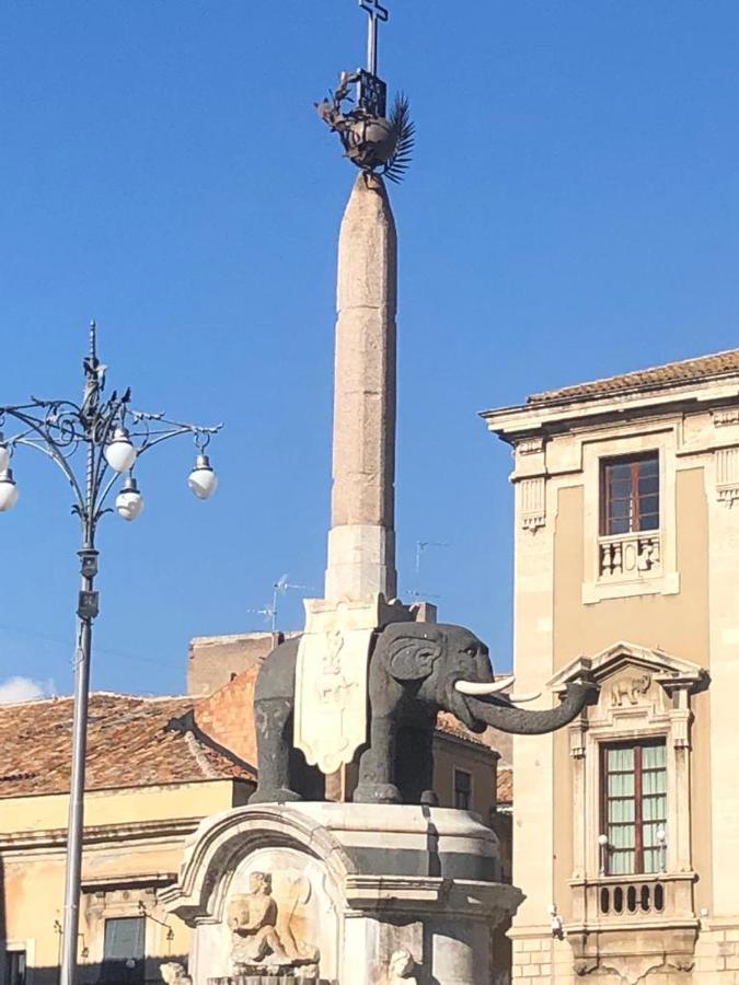 Dimora Ursino Apartment Catania Bagian luar foto